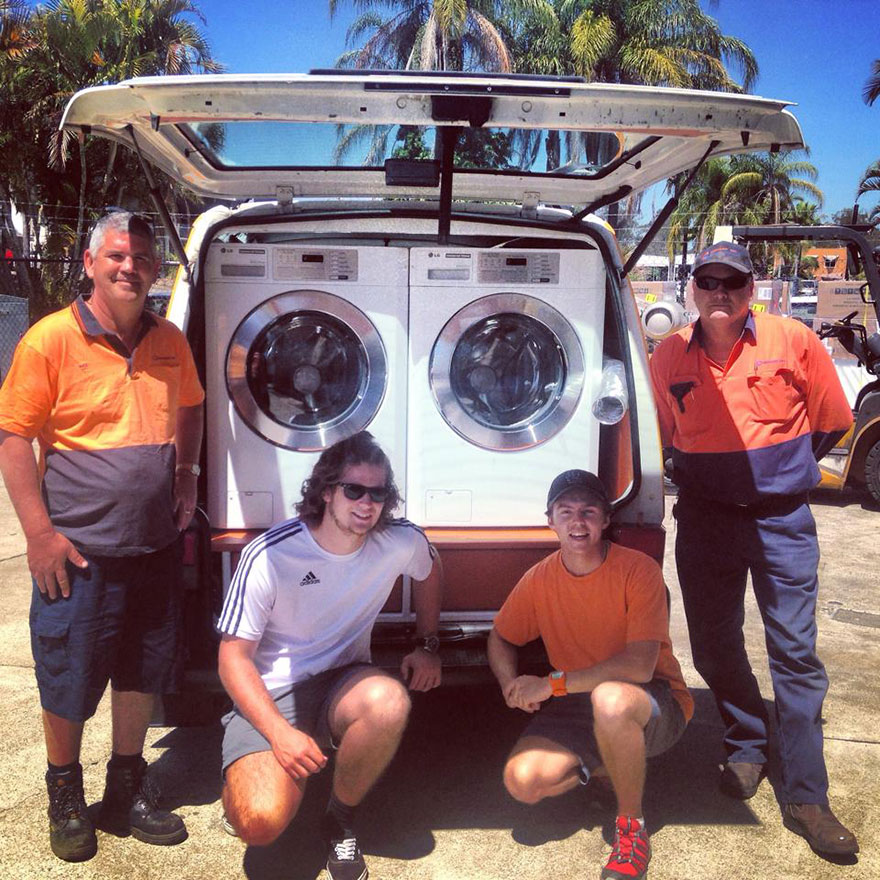 homeless-moving-laundromat-orange-sky-laundry-australia-1