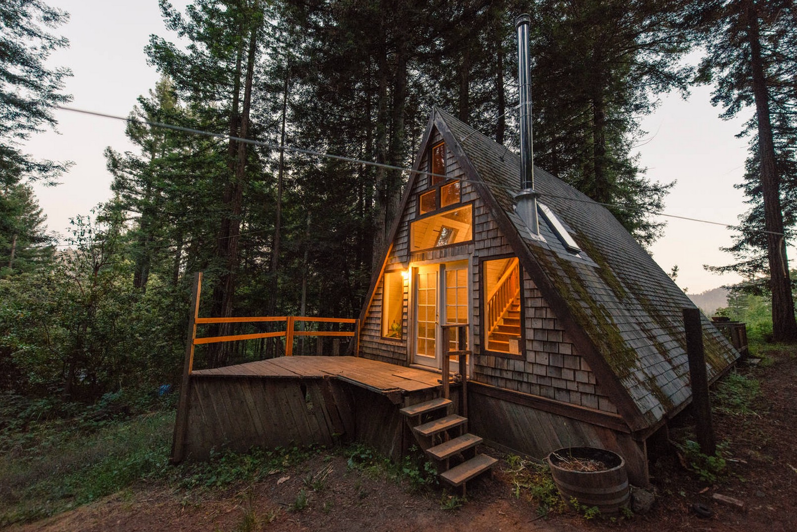 Cabin-Redwoods-Joli-Joli-Design-Cabine-01